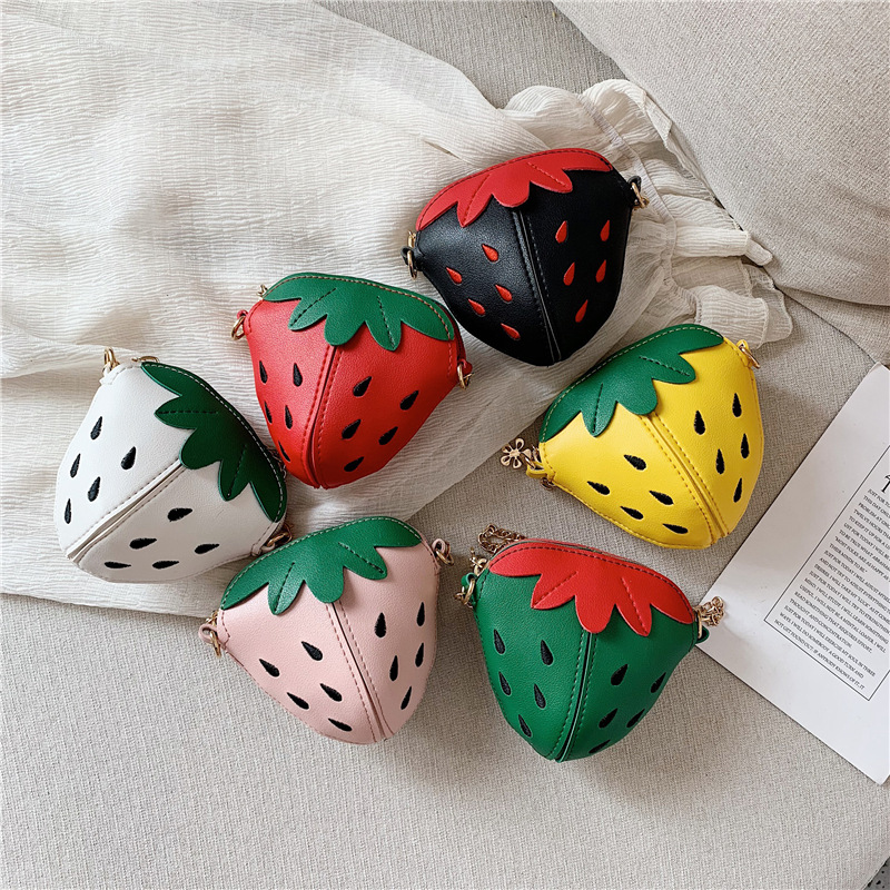 Children's bags, strawberry chain crossbody bags, cute babies, little girls, coin purges, mini accessories, fruit backpacks, trend full figure