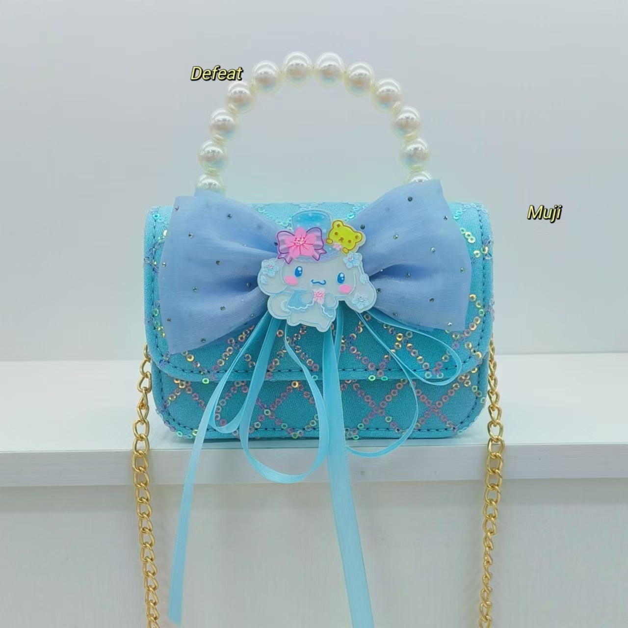 The Melody Pearl hand-held princess bag, the crossbody Kumi accessory bag, the bow girl lucky money bag, and the chain are small Application Scenario