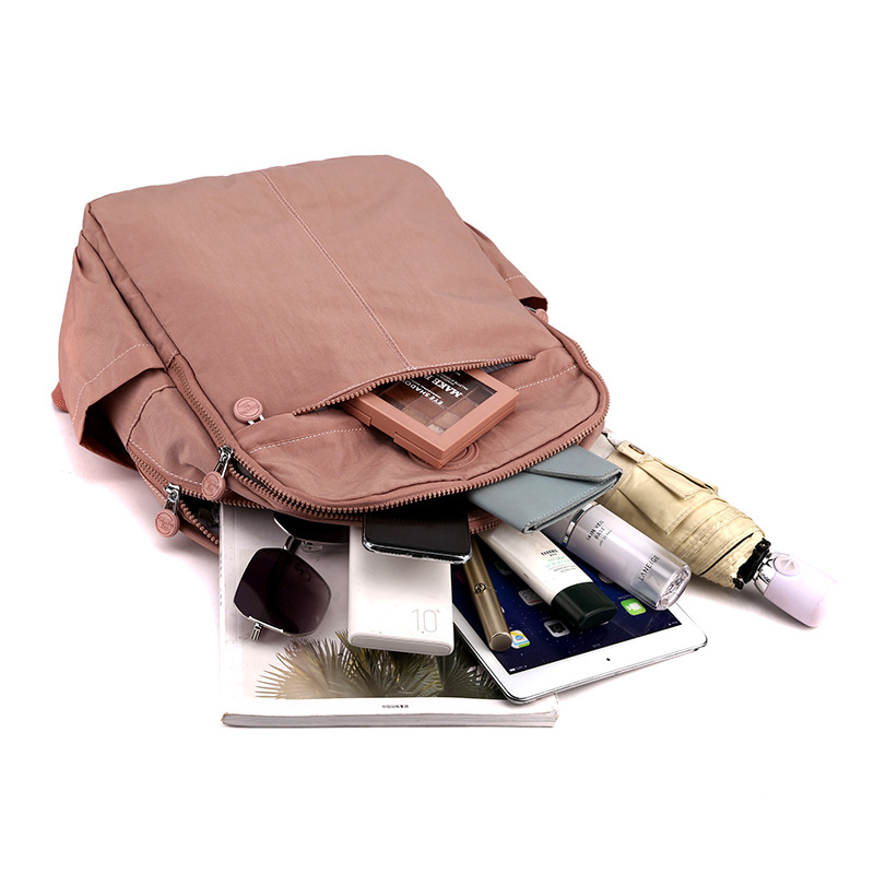 Colorful Fox's new large-capacity backpacks for women, Korean water-resistant, trendy student backpacks and computer backpacks Application Scenario