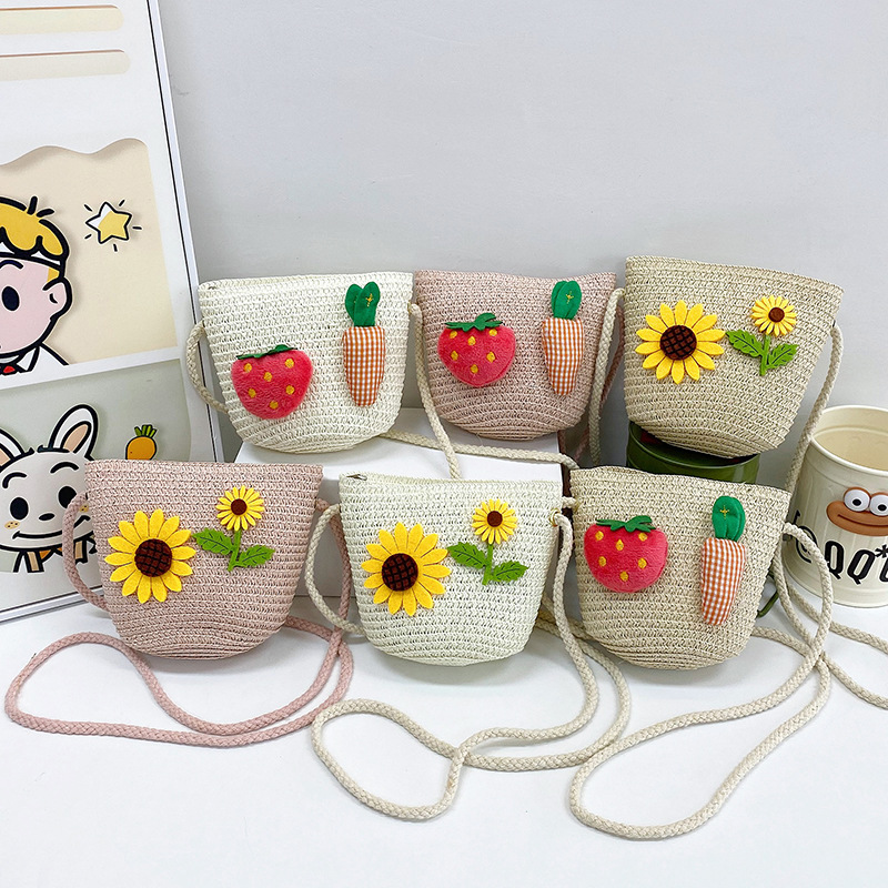 Japanese-style cute cartoon flower small bags, children's straw woven bags, mini crossbody bags, beach play zipper bags, single-shoulder bags details Picture