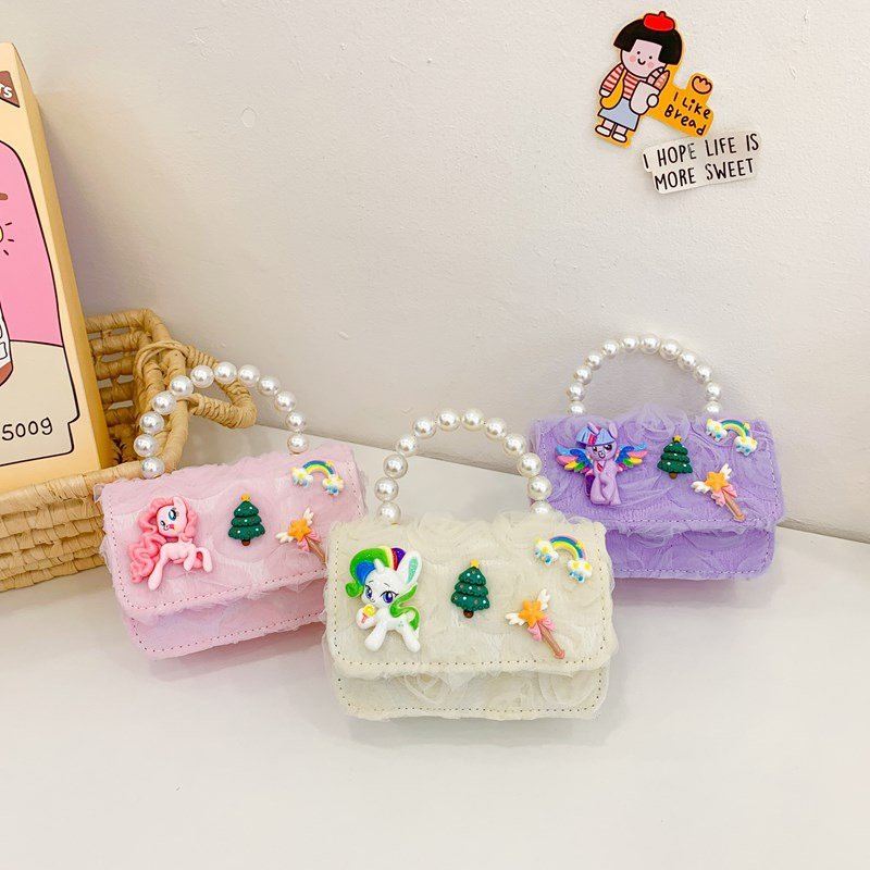 Sweet princess single-shoulder bag, Stylish pearl hand-held girl crossbody bag 2025, Mini children's bow chain bag details Picture