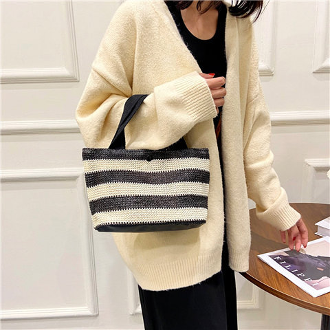Woven bag, women's fabric bag, 2021 Summer new trendy fashion, trendy hand-held bag, shoulder bag, stylish design, tote bag full figure