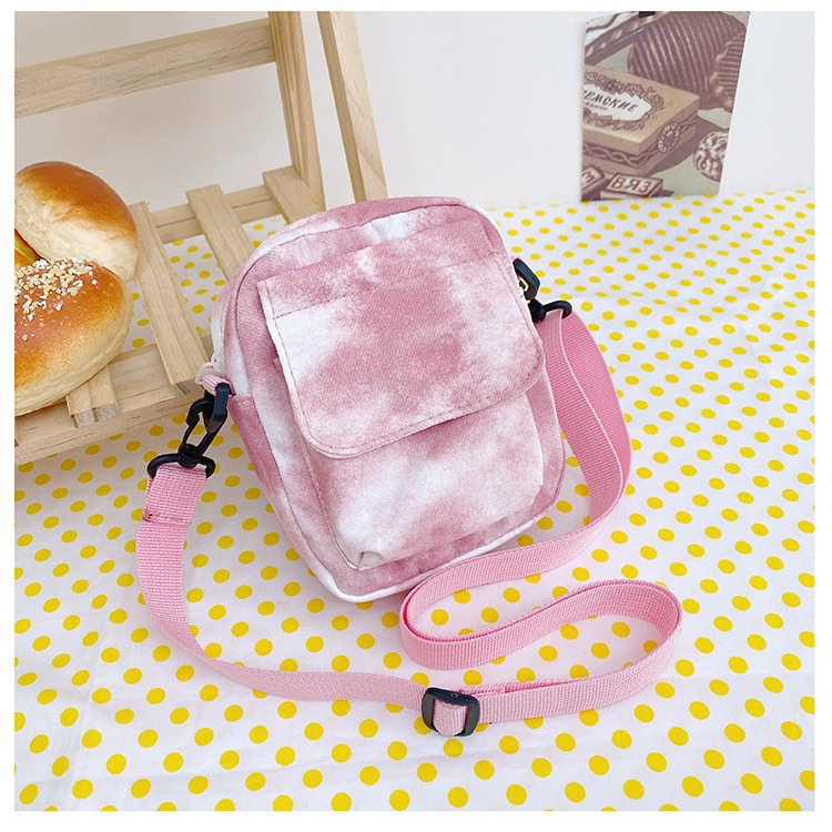 Wholesale of 2024 new Korean style fashionable and simple canvas bags, single-shoulder crossbody bags, and student mobile phone bags details Picture