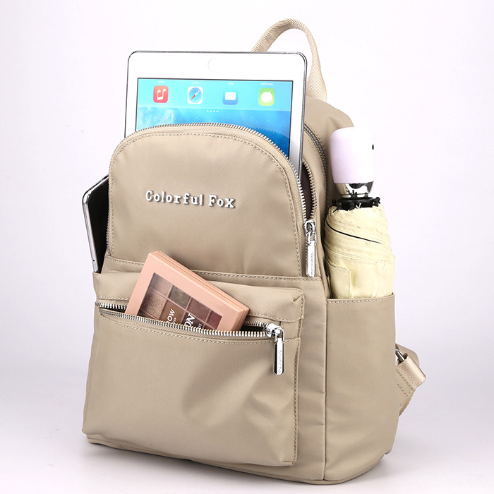 Colorful Fox's new backpack is a fashionable and trendy large-capacity backpack for women, a portable and water-resistant bag for travel Application Scenario