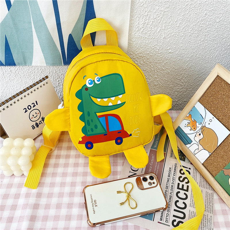 Small children's backpacks, trendy mini bags, 3-5 years old dinosaur backpacks, cute children's schoolbags for kindergarten boys Application Scenario