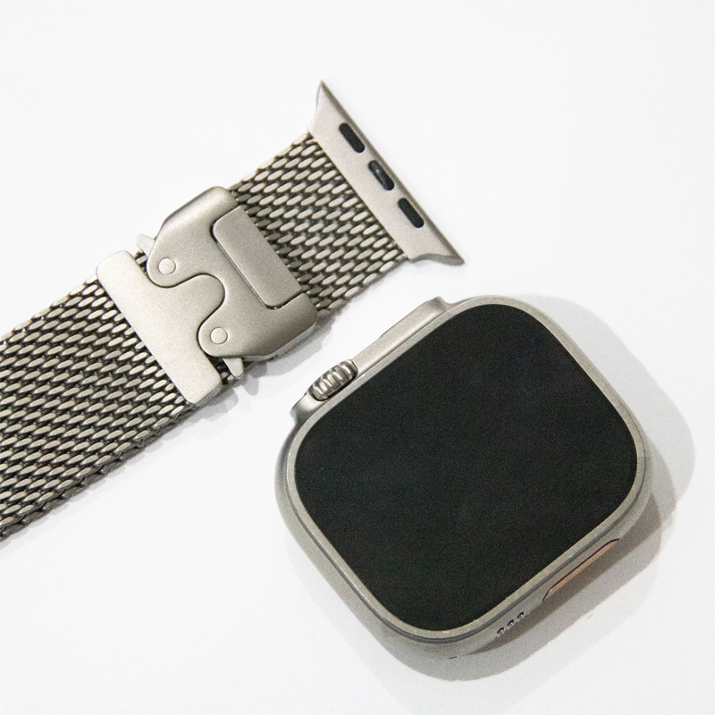 Compatible with the new Milanese S10 titanium alloy stainless steel strap for apple watch Application Scenario