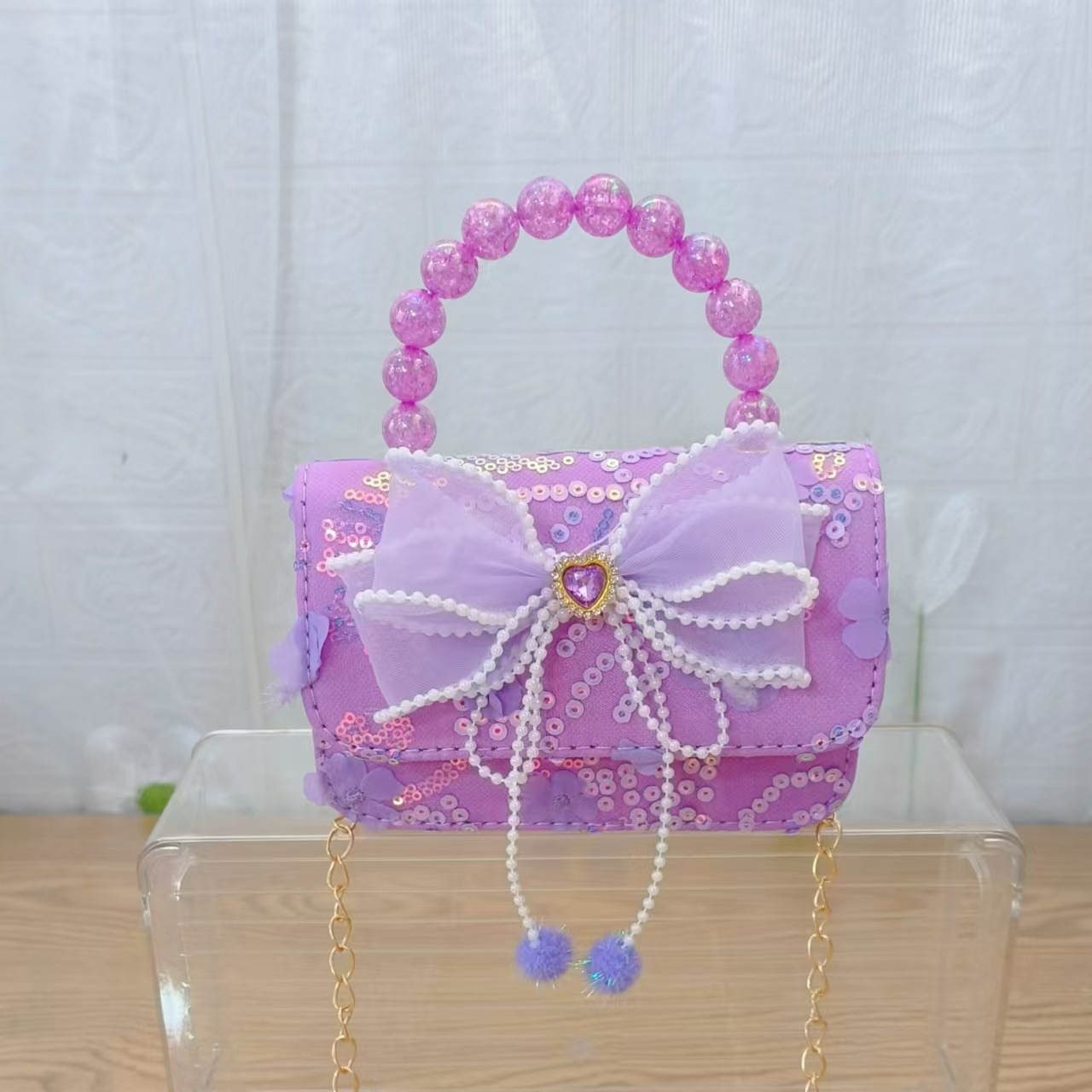Bow princess bag, pearl handbag, chain crossbody bag, Chanel-style girls' accessory bag, children's bag for export Application Scenario