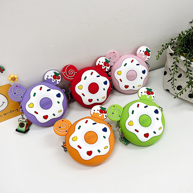 Children's bags: Cute princess crossbody bag for girls, stylish and fashionable single-shoulder bag, unique doughnut, silicone bags for boys and girls full figure
