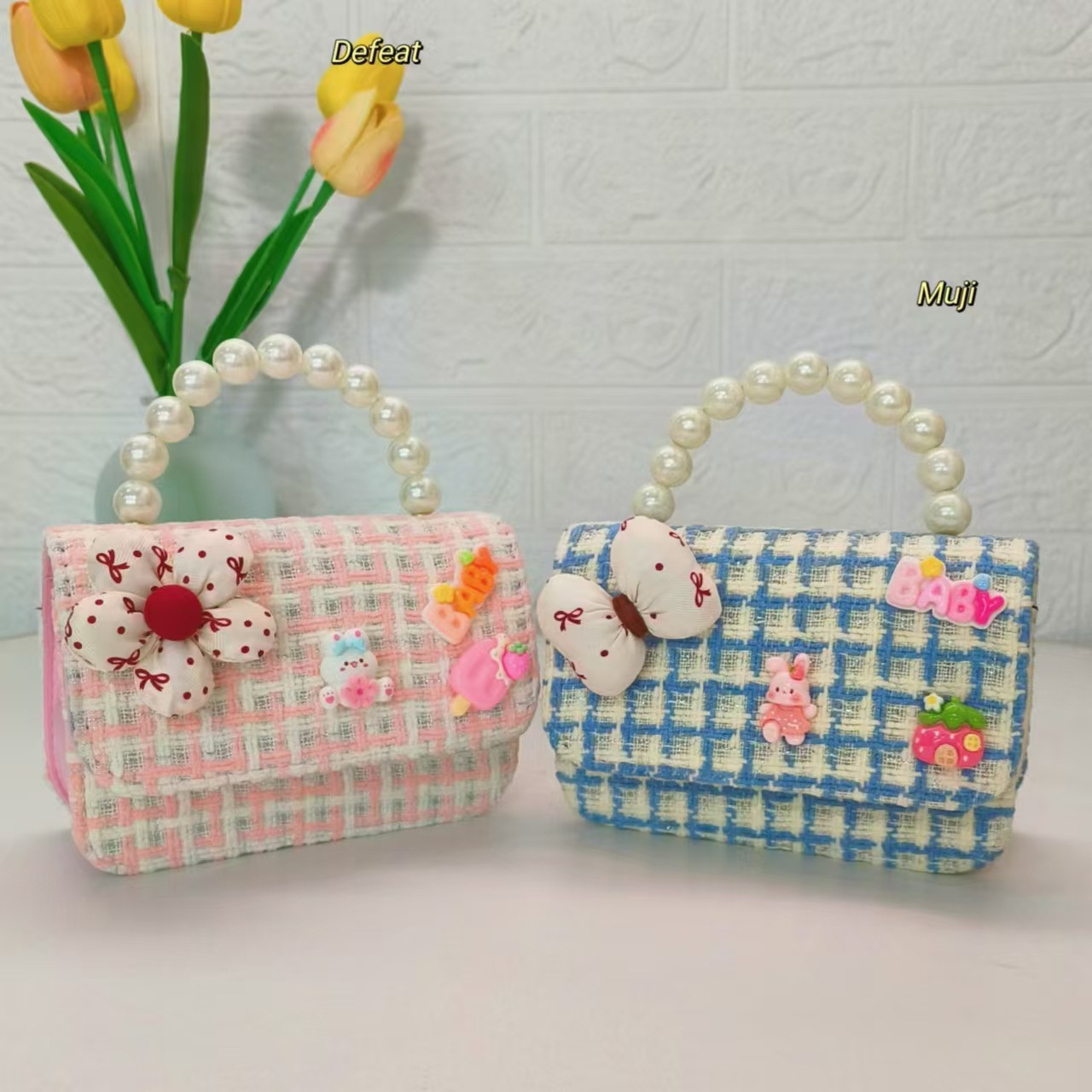 Flower rabbit pearl handbag, little girl loose change accessory bag, chain bag, bow, single-shoulder crossbody small square bag details Picture