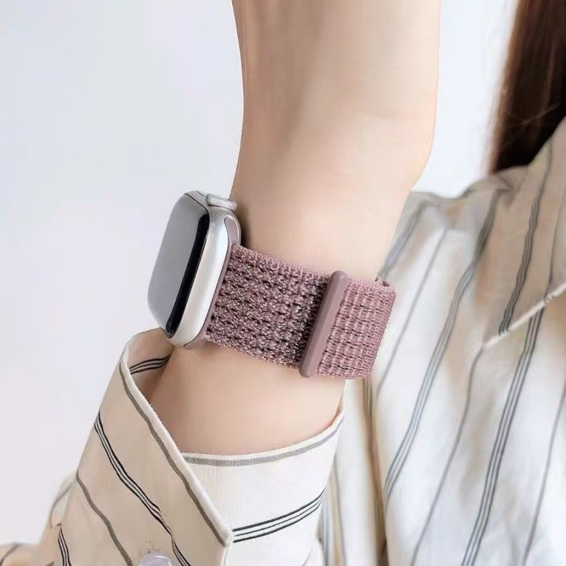 The new smoke purple loop comfortable sports watch strap is suitable for the Apple s9 watch strap, Apple iWatch 8765SE details Picture