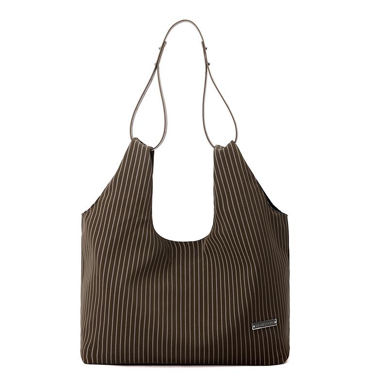 Colorful Fox Korean fashion trend casual Tote Bag 2025 New style Student commuting single-shoulder bag Item Picture