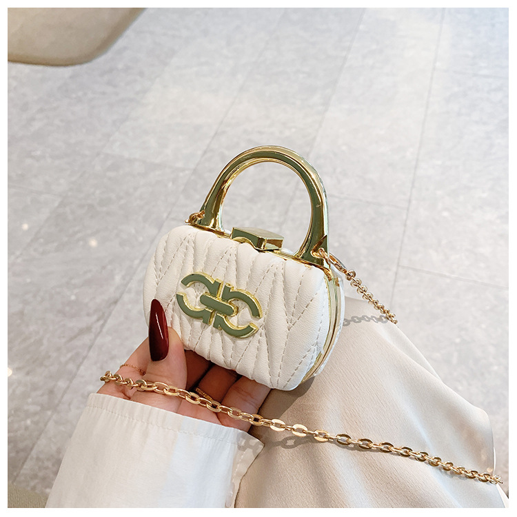 2025 New cross-border red envelope Mini Bag, small chanel-style crossbody small bag, decorated pearl chain bag, children's bag Item Picture