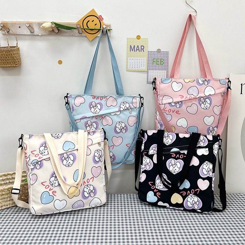 Large-capacity single-shoulder crossbody handbag, A4 for primary and secondary school students' after-school tutoring, cute cartoon interest class, super adorable crossbody bag details Picture
