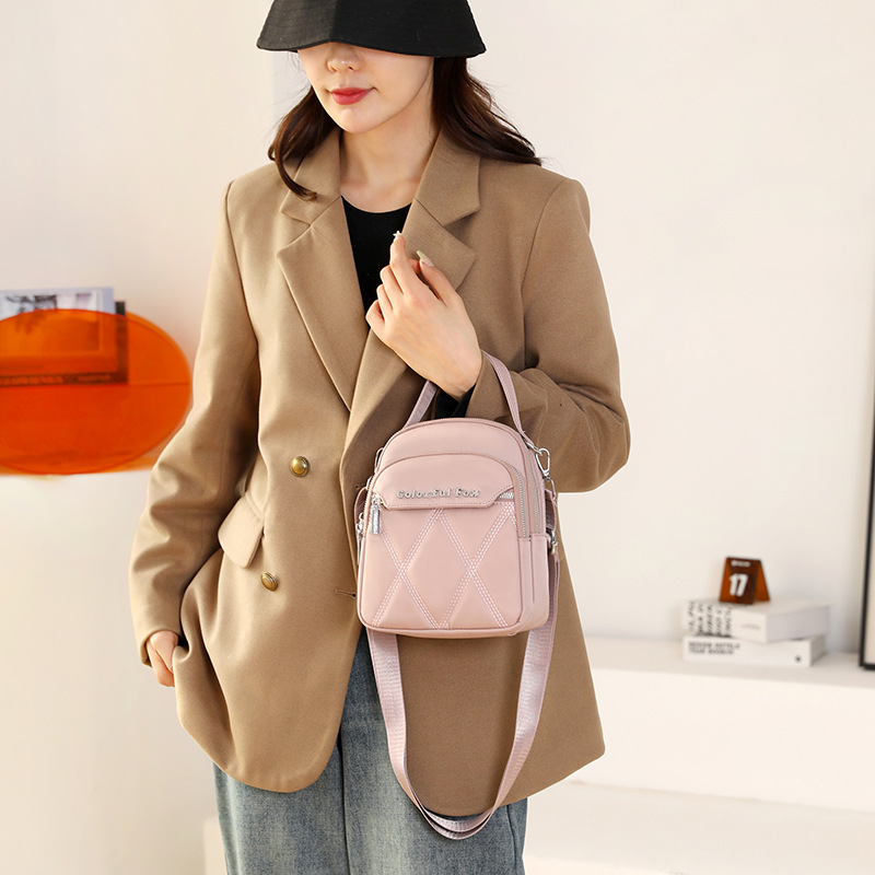Colorful Fox Korean version multi-layered single-shoulder bag, women's outdoor casual embroidered crossbody bag, key and loose change handbag details Picture
