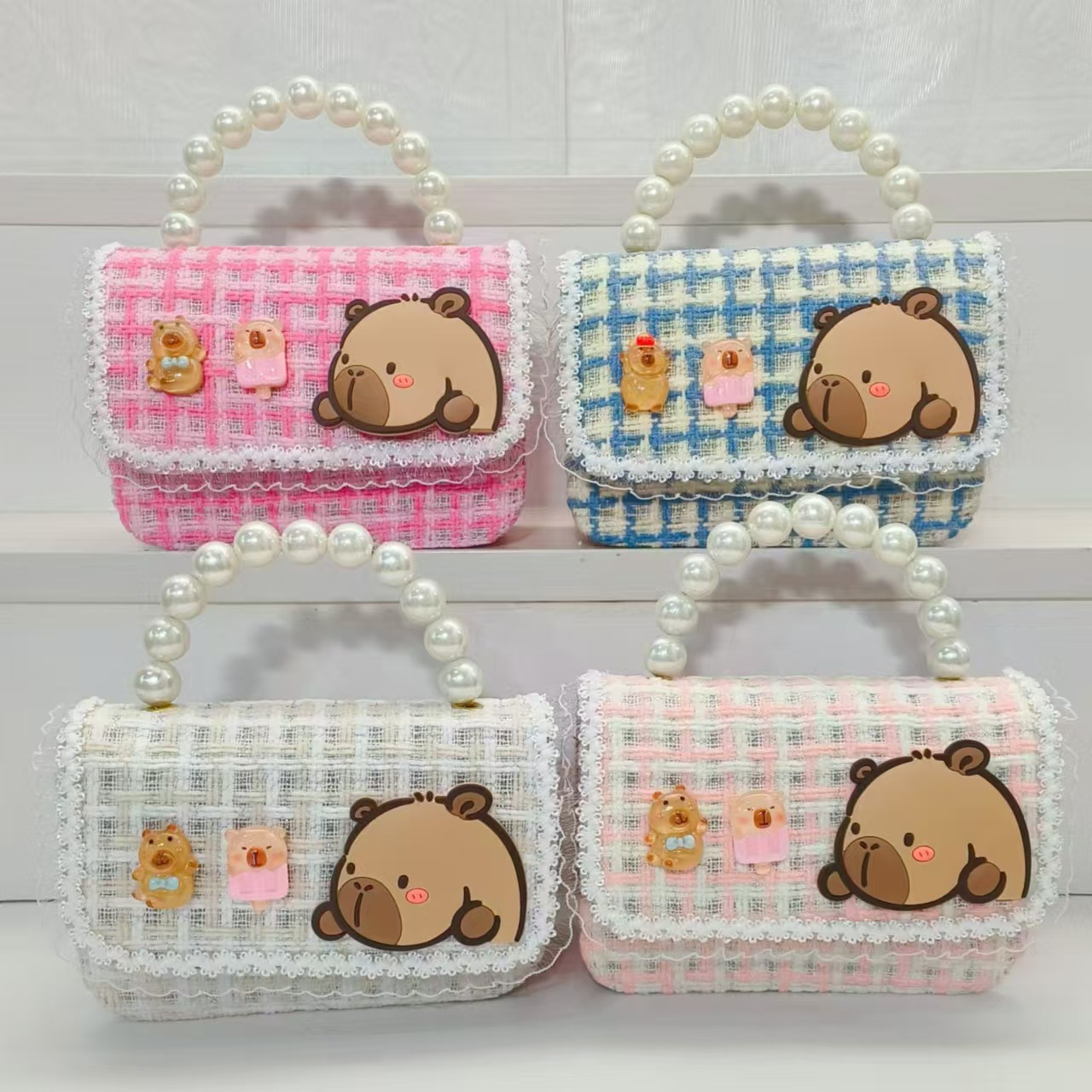 Pearl handbag, Kapipala children's bag, crossbody loose change accessory bag, girls' lucky money bag, chain small square bag Application Scenario