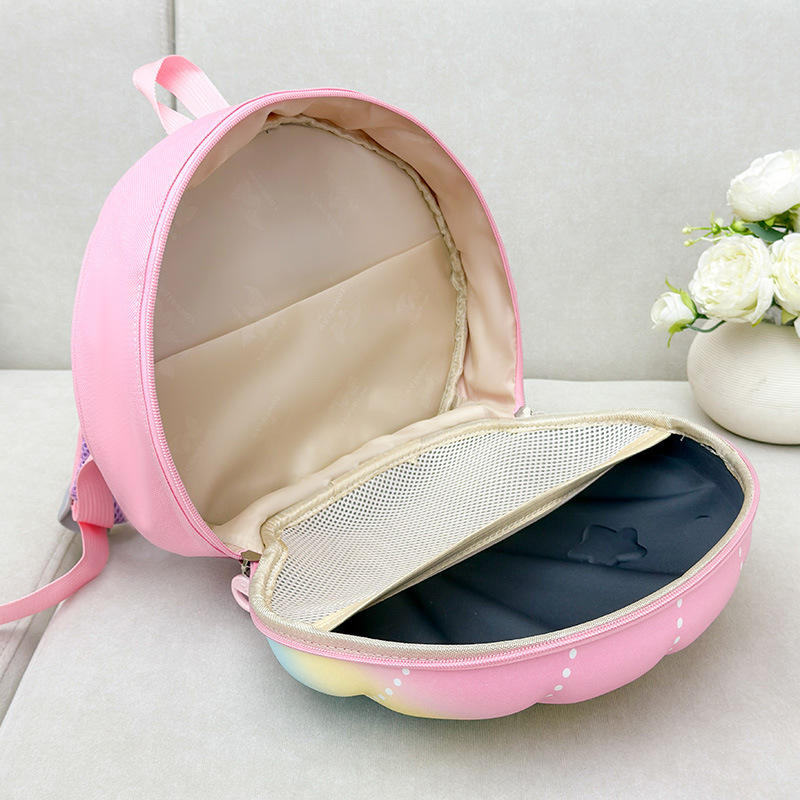 The new children's casual backpack, Rainbow Shell kindergarten schoolbag, is lightweight, waterproof and has a large capacity for boys and girls Application Scenario