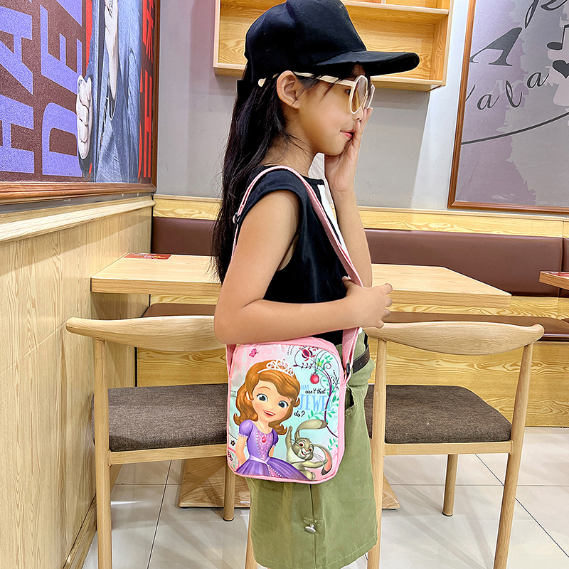 2022 New Girls' Bag Summer Frozen Baby, a cute little bag, Princess children's crossbody bag details Picture