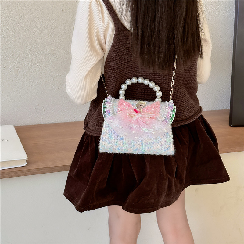 New children's bags, fashionable little chanel-style princess bags, cute handbags for little girls, crossbody bags for babies, a trend of Internet celebrities Specification drawing