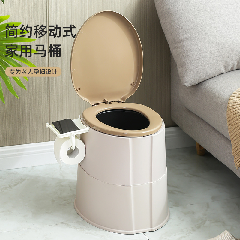The mobile toilet seat is a simple and portable adult home toilet seat with a lid for the elderly to get up at night full figure