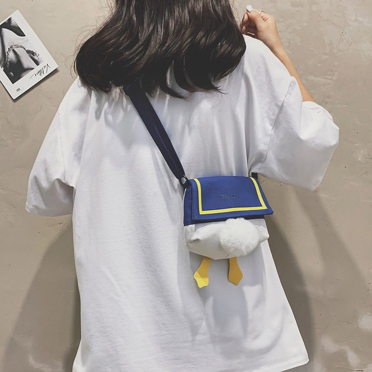 Cute little bag, 2020 New trendy ins Japanese Harajuku girl crossbody bag, student fashion cartoon canvas bag Specification drawing