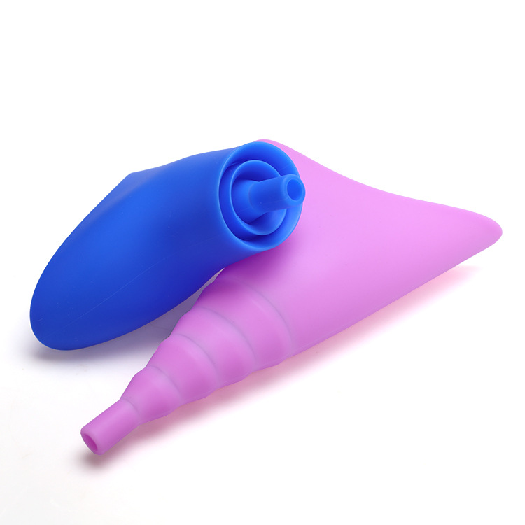 Amazon portable silicone urinal, travel outdoor emergency standing urination device, silicone leak Application Scenario