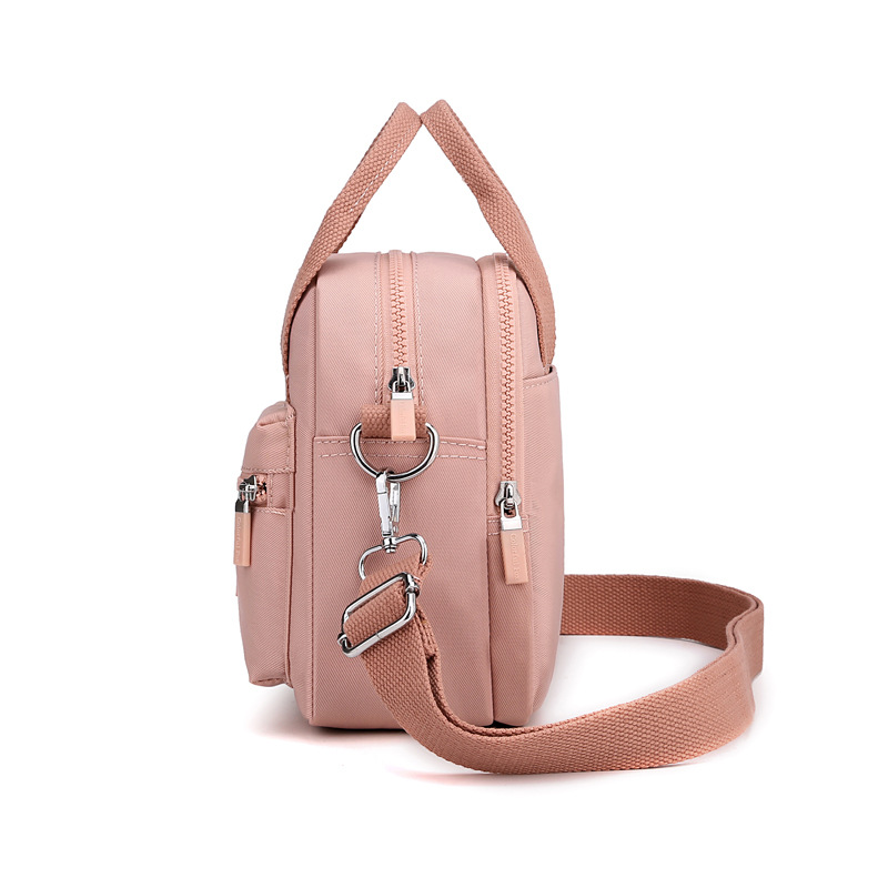 Cross-border customized bags, women's crossbody bags, fashionable and versatile women's bags, niche nylon casual commuting single-shoulder bags Application Scenario