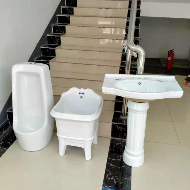 Wall-mounted urinal, ceramic urinal, wall-mounted adult, project payment, men's urinal, standing type Specification drawing