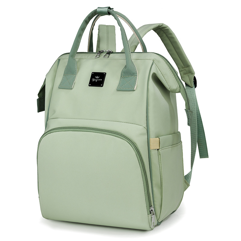 Mummy Bag, a multi-functional, large-capacity, fashionable hand-held baby and mother bag for both shoulders, is portable and easy to store when going out Application Scenario