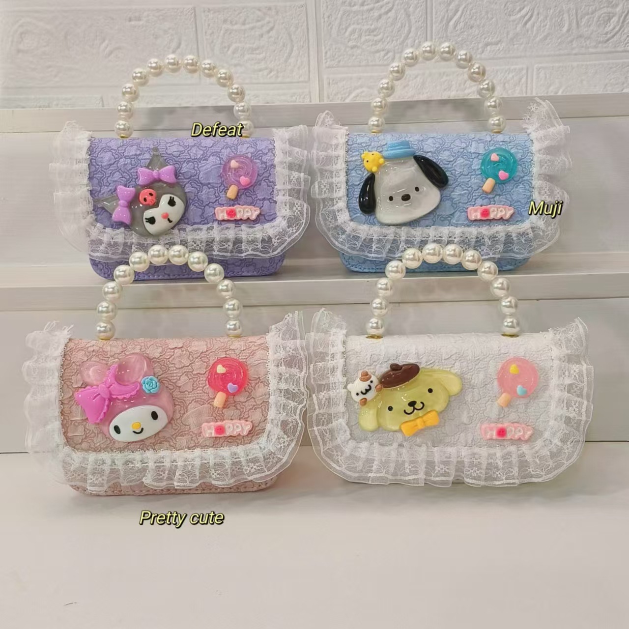 Pearl hand-held children's bag, single-shoulder crossbody bag, coin purse, princess bag, cartoon bag, Melody bag, chain small square bag Application Scenario