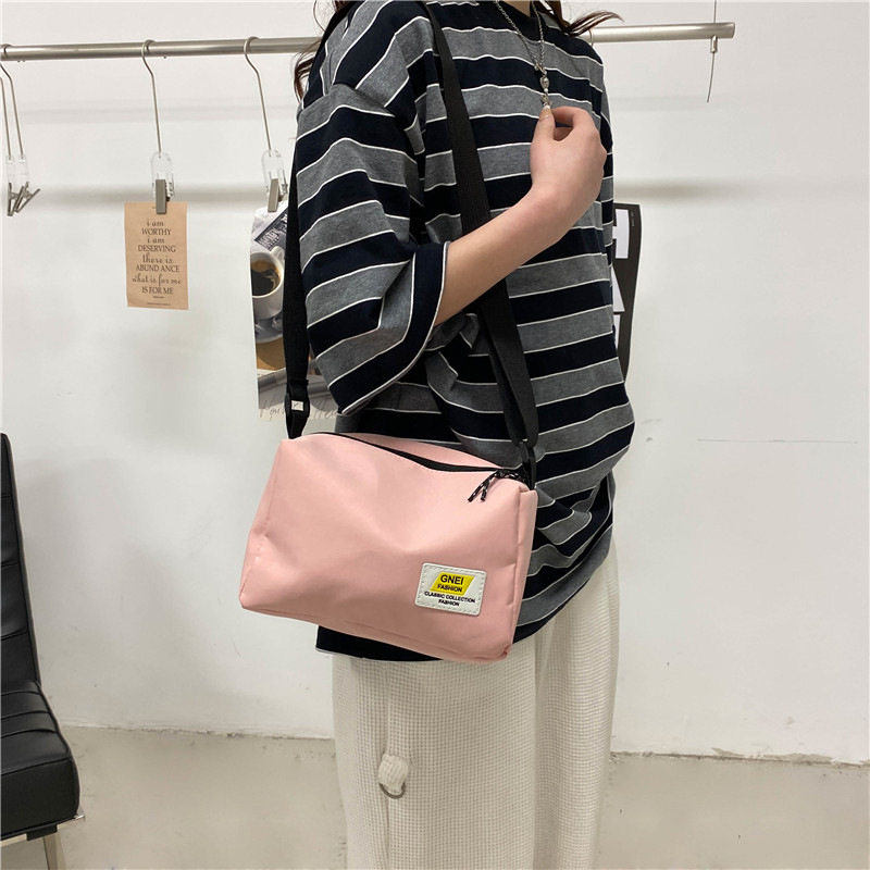 2022 New Women's bags: Fashionable crossbody bag, women's bucket bag, cross-border nylon single-shoulder bag for women Specification drawing