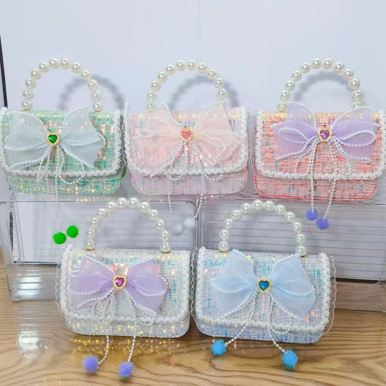 Bow princess bag, pearl handbag, chain crossbody children's bag, Chanel-style girl's single-shoulder bag, girl's gift Specification drawing