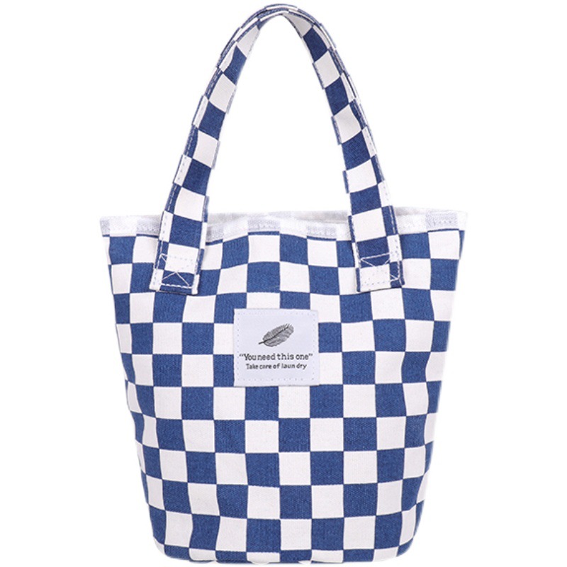A fashionable new Japanese and Korean chic black and white checkered canvas bag, a large-capacity single-shoulder bag for women, and a simple student handbag Item Picture