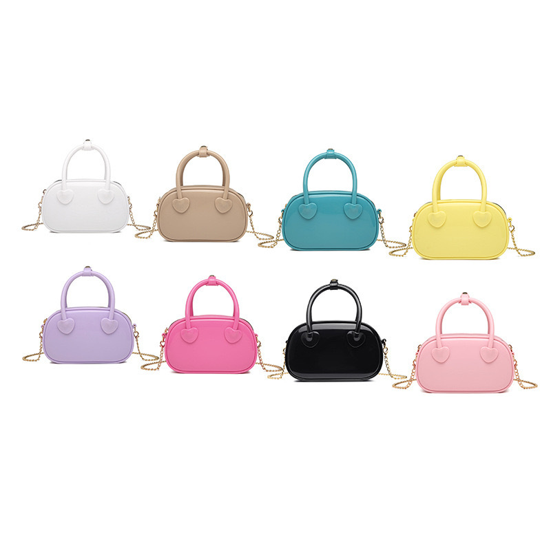 2025 New PVC jelly bag, summer candy color, single-shoulder crossbody mini bag, fashionable hand-held pillow women's bag Application Scenario