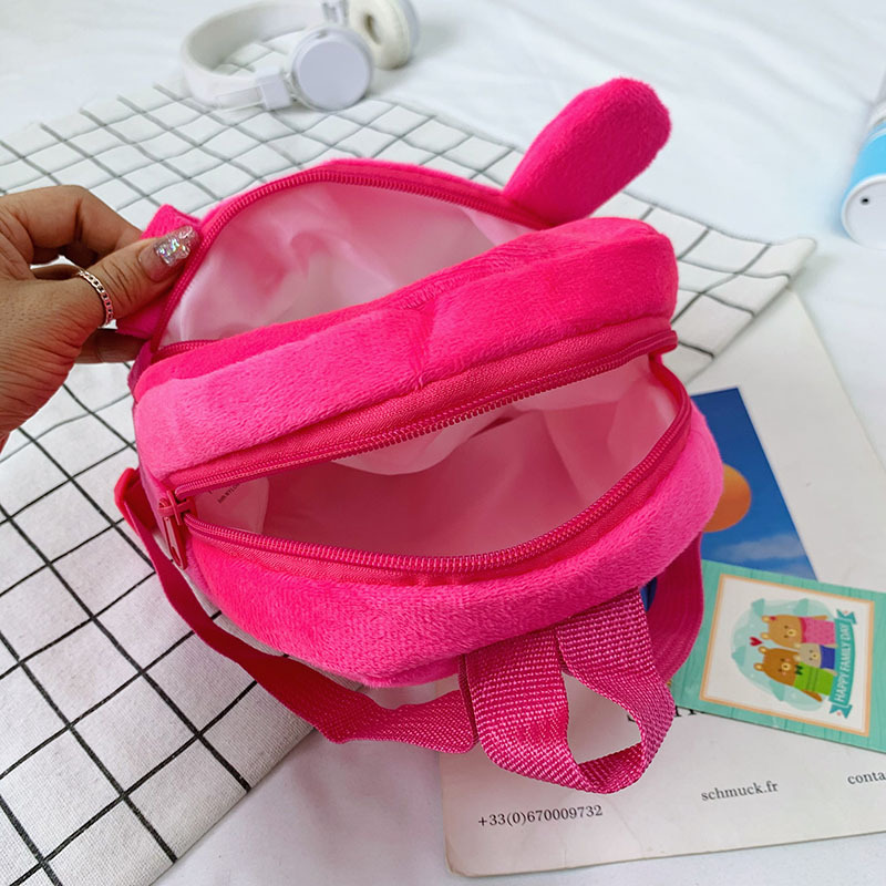 1-2-3 years old children's backpacks, cartoon plush small schoolbags, cute early education kindergarten backpacks for boys and girls Application Scenario