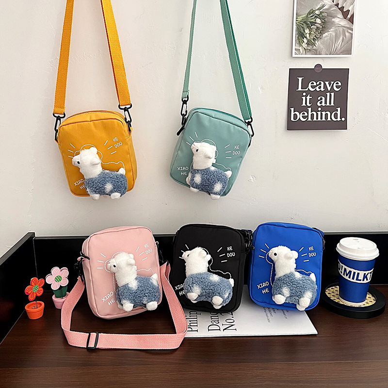 Japanese nylon small bag 2022 Spring New style trendy Korean Instagram small square bag personalized alpaca single-shoulder crossbody bag full figure