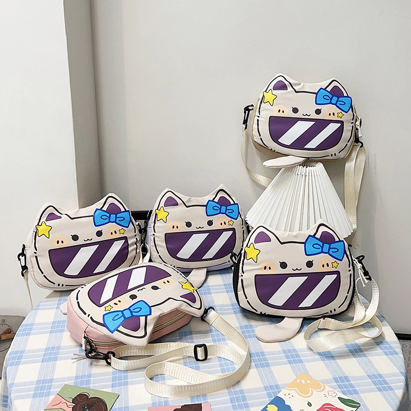 A lightweight and versatile handbag for foreign trade, a cute and individualistic printed student single-shoulder bag, and a large-capacity crossbody tote bag full figure