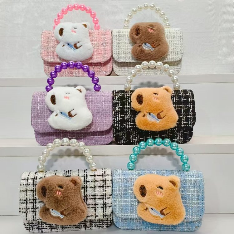 Pearl handbag, children's bag, little girl, princess, girl crossbody bag, fashionable Capibara, cute chain bag details Picture