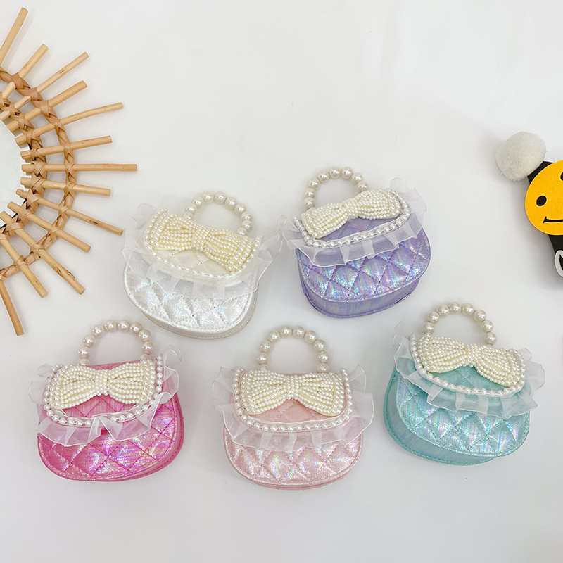 New girls' chain bag, pearl bow, children's little princess, fashionable Korean version, cute single-shoulder crossbody accessory bag full figure
