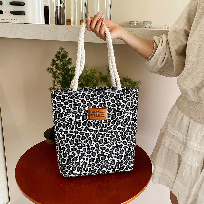 Cross-border tote bags for women, new trendy printed single-shoulder bags, large-capacity urban commuting bags, wholesale from manufacturer details Picture