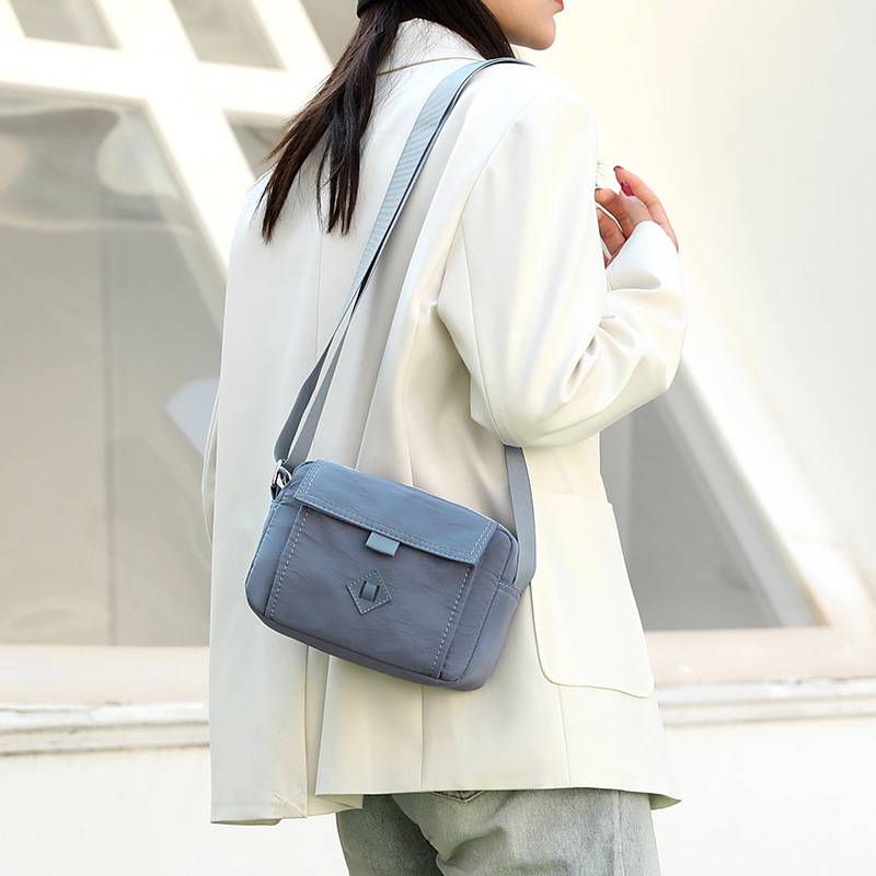 Colorful Fox custom LOGO women's single-shoulder bag, Korean-style fashionable and trendy crossbody bag, mobile phone key case Specification drawing