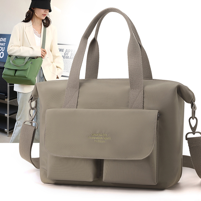 Colorful Fox's new lightweight, high-capacity nylon crossbody bag, commuter tote bag and short travel bag full figure