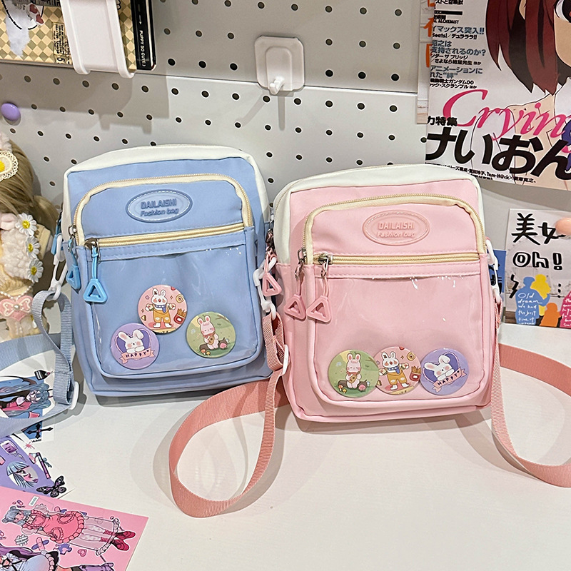 New transparent pain bag, ins small bag, crossbody bag, girl's small crossbody bag, trendy student backpack, comic exhibition transparent mobile phone bag Application Scenario