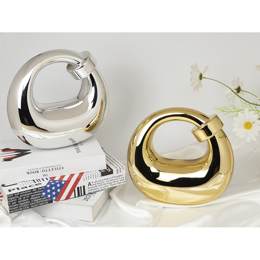 2025 New cross-border products from Europe and America: High-end crescent moon bag, fashionable and elegant acrylic bag, home decoration, candy handbag details Picture