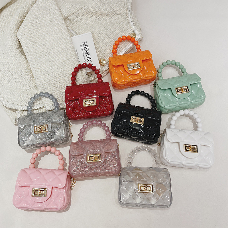In 2025, the super popular transparent jelly bag, hand-held mini bag, children's small bag, and the cute little crossbody bag for girls that has become a social media sensation full figure