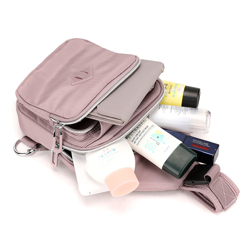 Colorful Fox's new fashionable and trendy women's chest bag, outdoor casual mobile phone key crossbody bag, large capacity Application Scenario