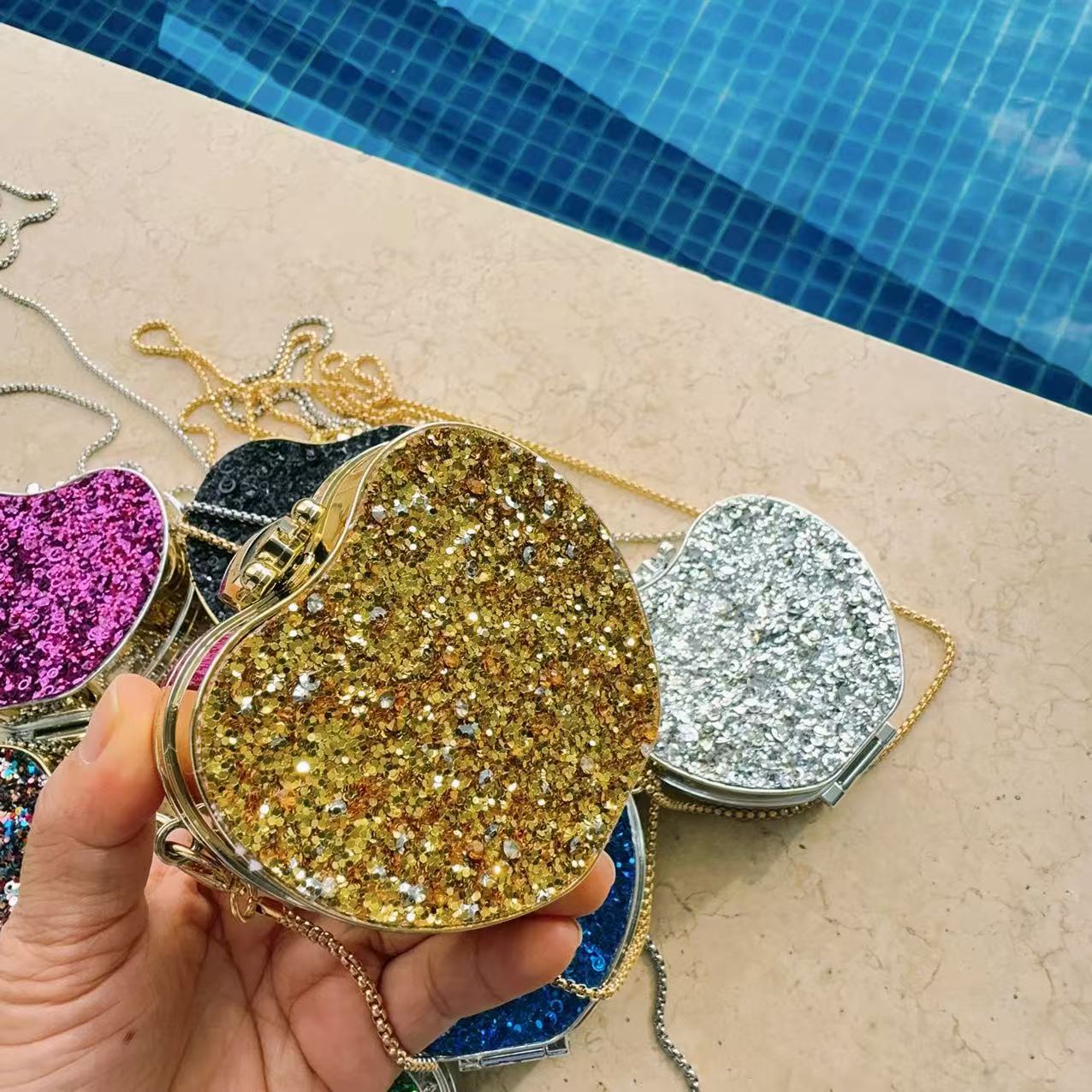 A new cross-border summer crossbody bag for women, featuring a fashionable and personalized mini coin bag with headphones and a single-shoulder chain box Item Picture