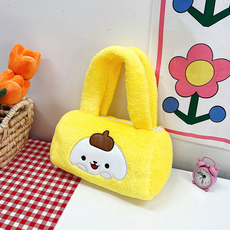 Fashionable plush bag, women's cartoon makeup bag, personalized new trendy children's bag, cute hand-held small bag for female students Application Scenario