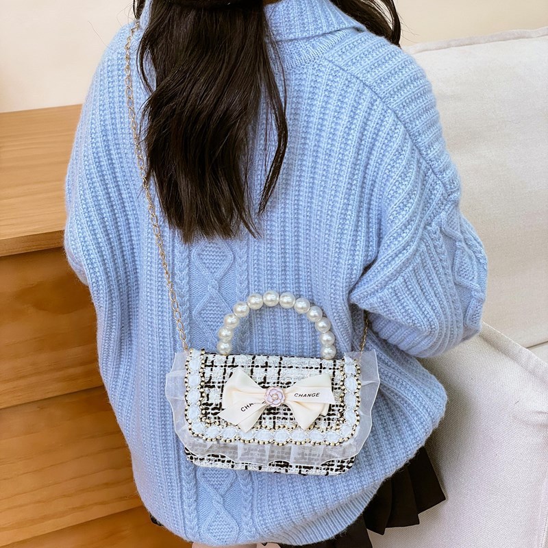 Mini Fashion Girls' Pearl Coin Purse 2025 New checkered Fashion Korean version Little Girls' handbag for children's clothing matching Application Scenario