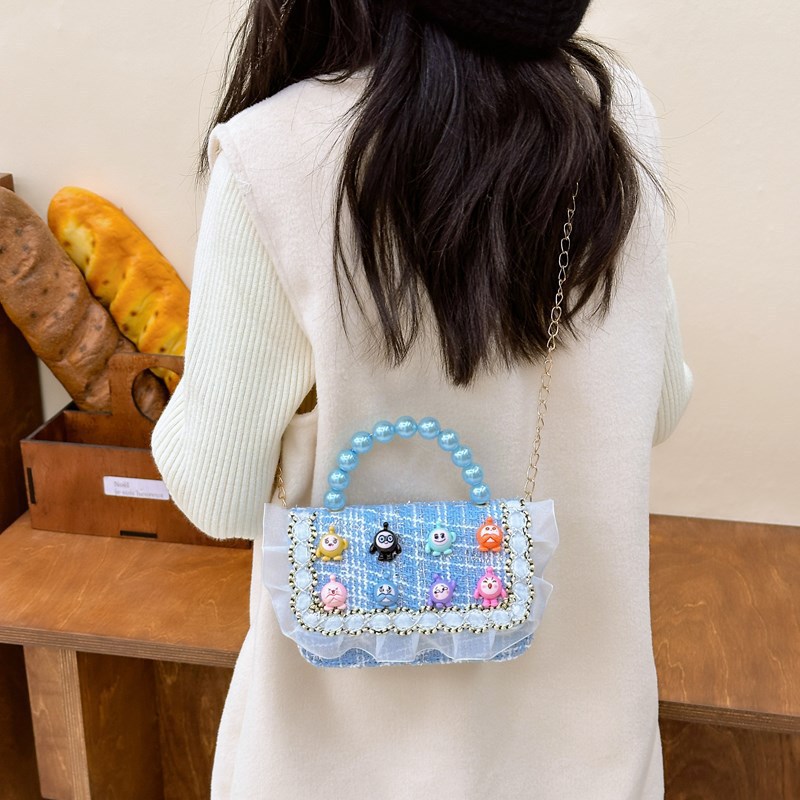 New children's bag, single-shoulder tweed little Chanel princess pearl handbag, girls' stylish chain crossbody coin purse Application Scenario