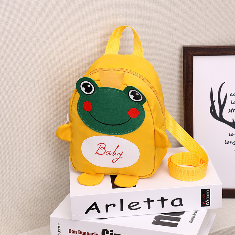 Wholesale of children's backpacks for preschool children to prevent them from getting lost, cartoon bags for children aged 1 to 5, Korean version baby backpacks Application Scenario